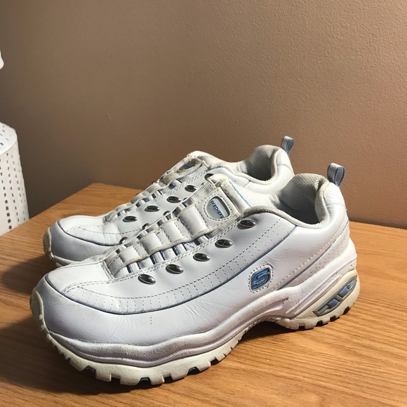 chunky white sketchers